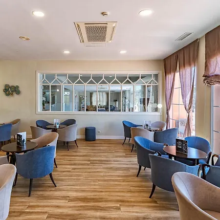 Bahia Tropical Hotel 4*
