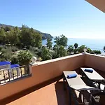מלון Bahia Tropical 4*