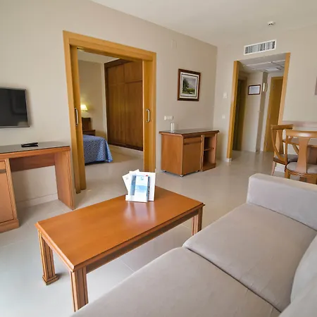 Hotel Bahia Tropical 4*