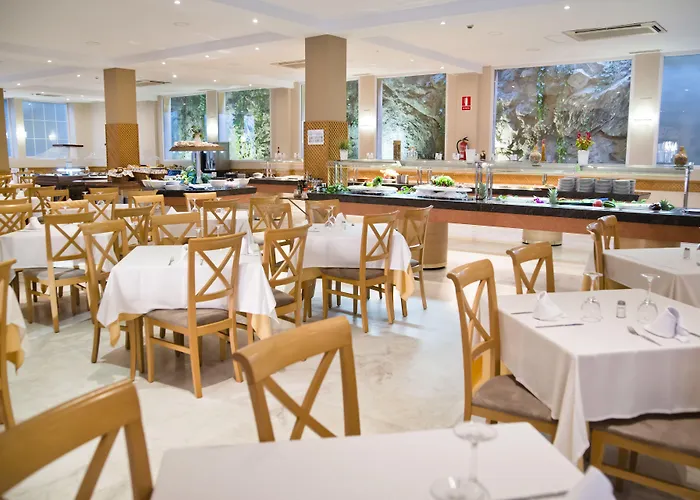 Bahia Tropical Hotell 4*